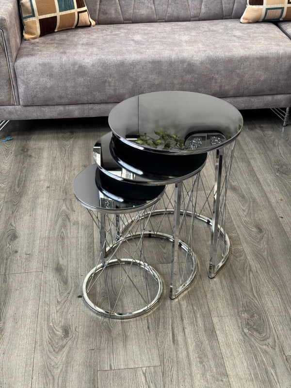 Attalia Round Mirrored Nest Of Tables Set - Mirror Top 3 Pieces Nesting Table